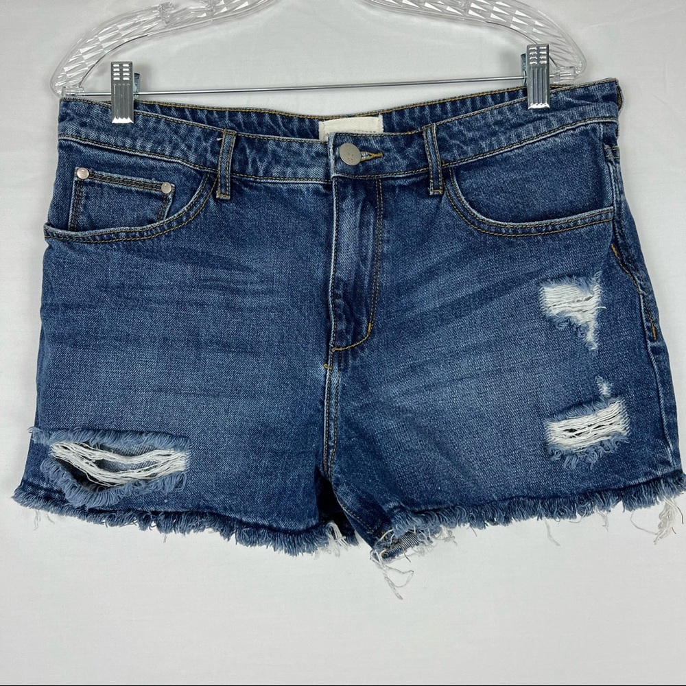 GILDED INTENT • High Rise Jeans Shorts Frayed Hem Distressing Size 32